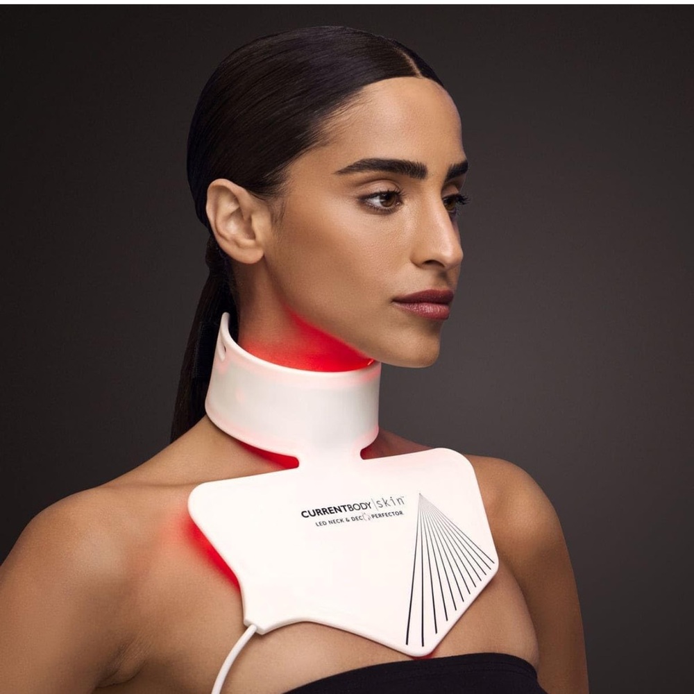 Current Body LED Neck & Dec Perfector - Series 1